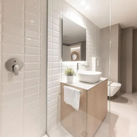 Apartment Bravissimo Falco, 3 Bedrooms And Balcony Girona
