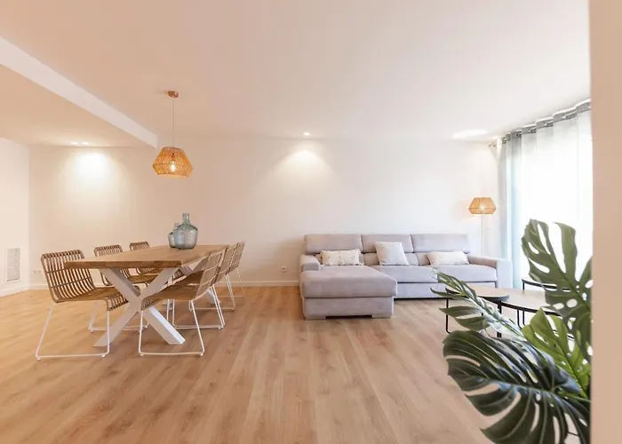 Appartement Bravissimo Falcó, 3 Bedrooms&balcony
