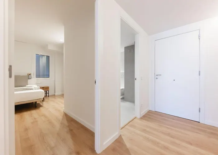 Bravissimo Falcó, 3 Bedrooms&balcony Appartement