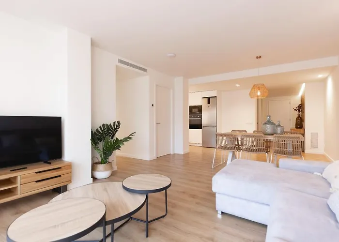 Bravissimo Falcó, 3 Bedrooms&balcony Appartement