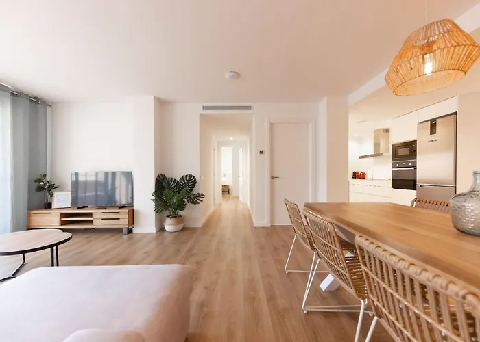 Bravissimo Falcó, 3 Bedrooms&balcony * Gerona